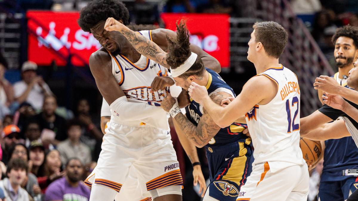 Alvarado y Mark Williams, sancionados tras su pelea