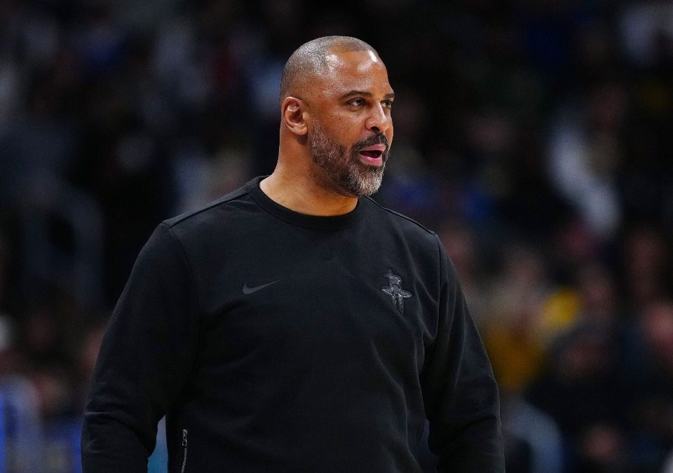 La NBA sanciona las críticas de Ime Udoka a los árbitros