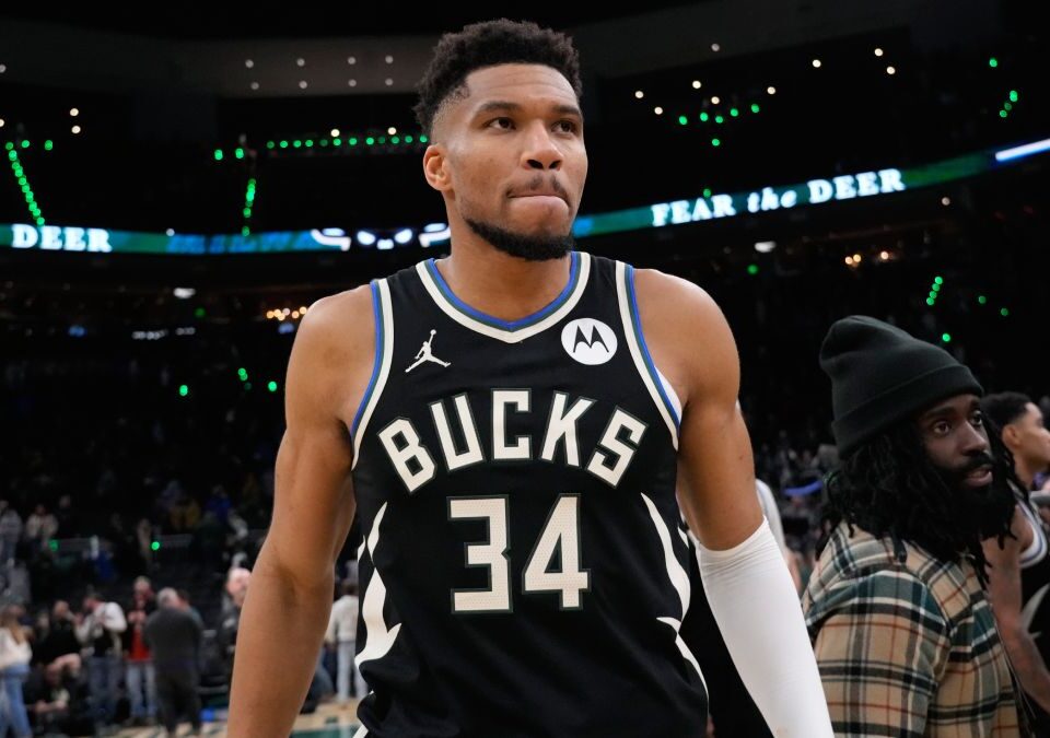 Milwaukee ya empieza a escuchar ofertas por Giannis Antetokounmpo