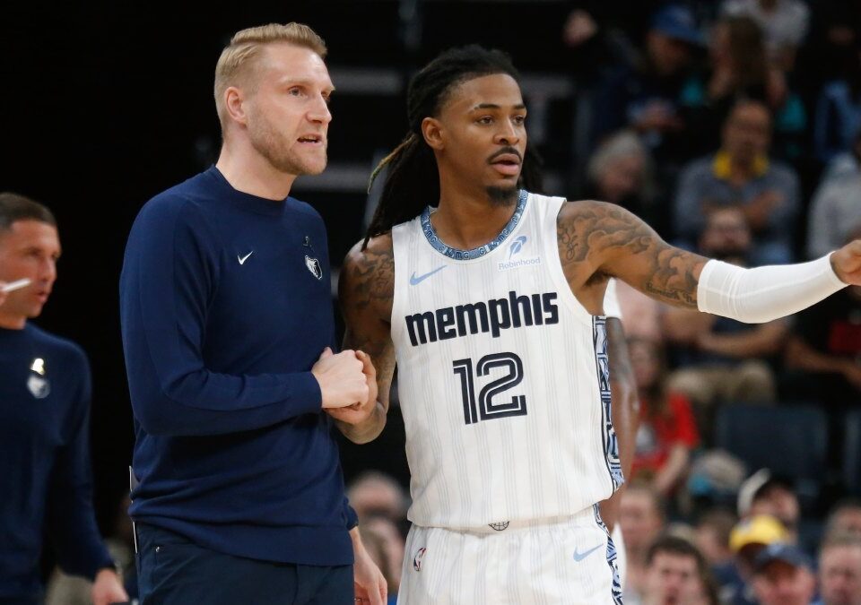 Ja Morant y Memphis buscan salida