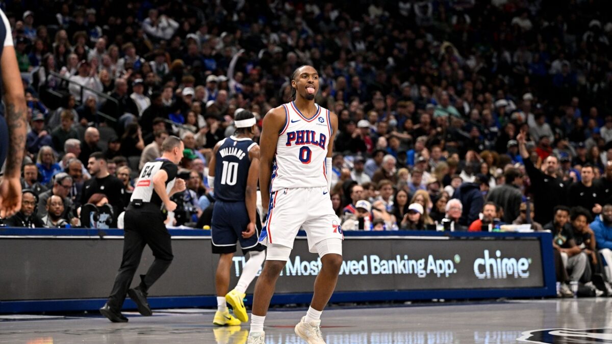 Philadelphia pasa por encima de Dallas