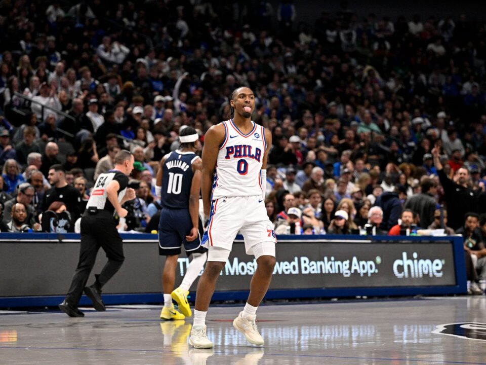 Philadelphia pasa por encima de Dallas