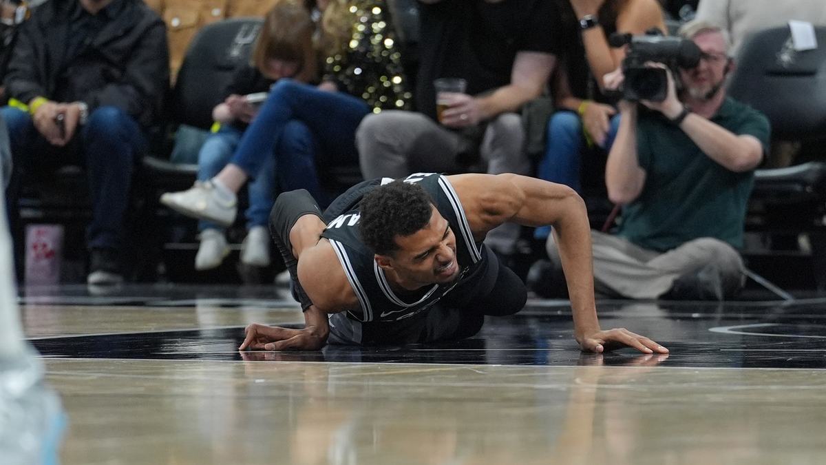 Victor Wembanyama da el susto por Año Nuevo