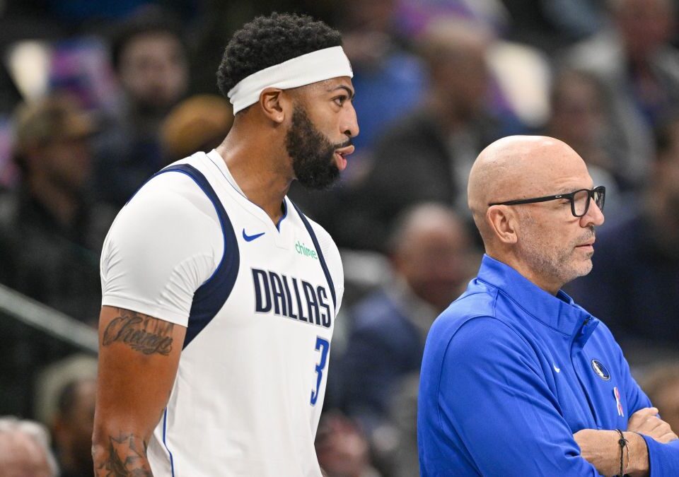 Anthony Davis, junto a su entrenador en Dallas Mavericks, Jason Kidd.