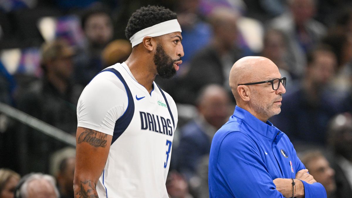 Anthony Davis, junto a su entrenador en Dallas Mavericks, Jason Kidd.