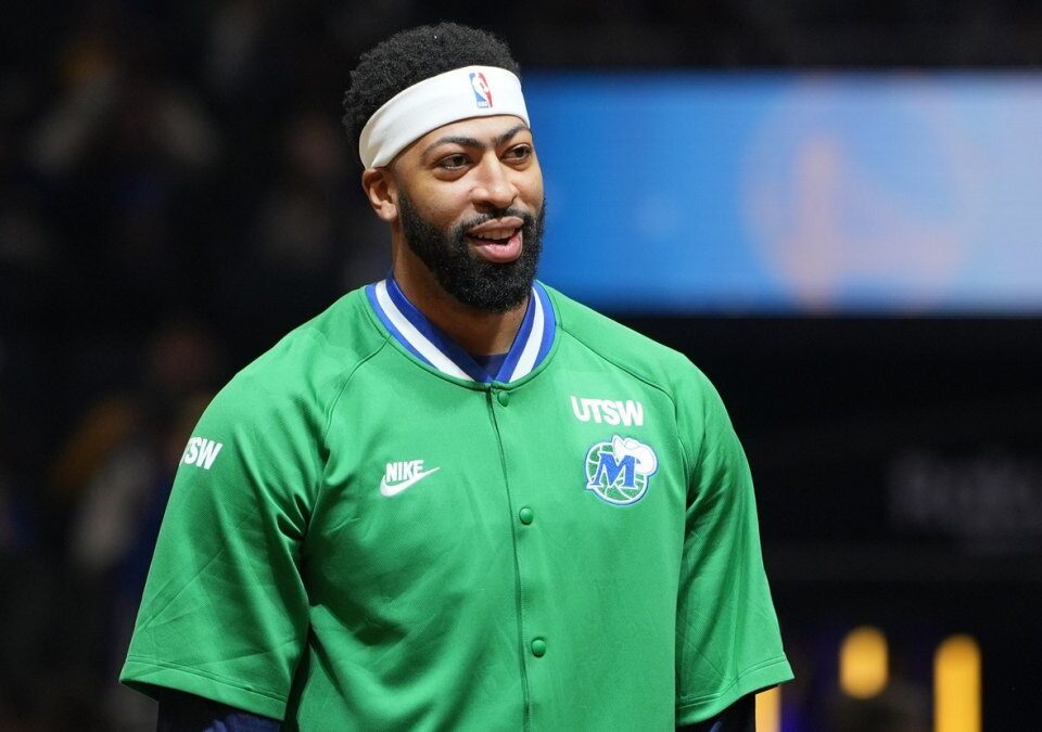 Negociación Atlanta – Dallas por Anthony Davis: qué piden y en qué punto está