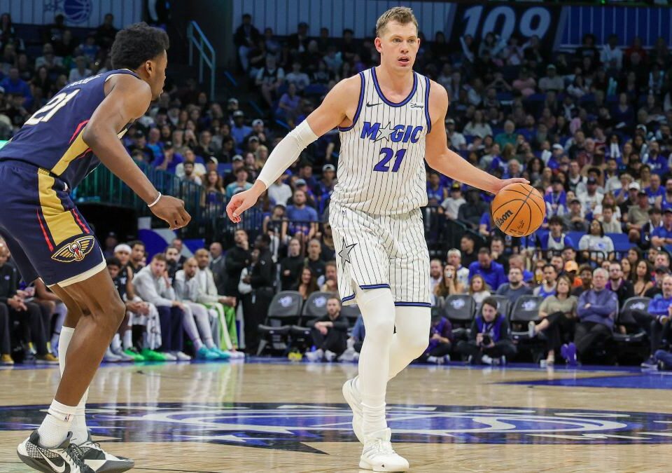 Mo Wagner vuelve a las pistas más de un año después