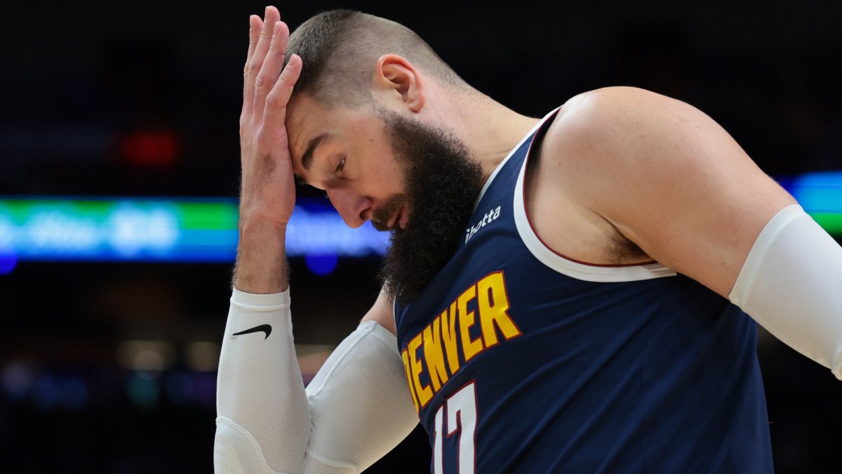 Valanciunas sigue los pasos de Jokic para disgusto de los Nuggets
