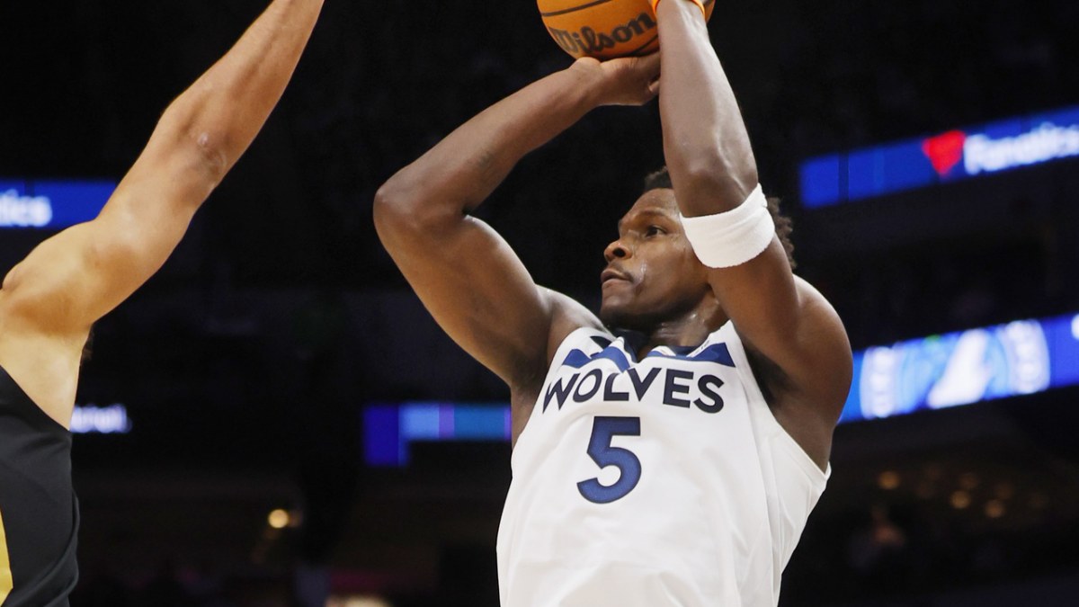 Anthony Edwards se pone a 10.000