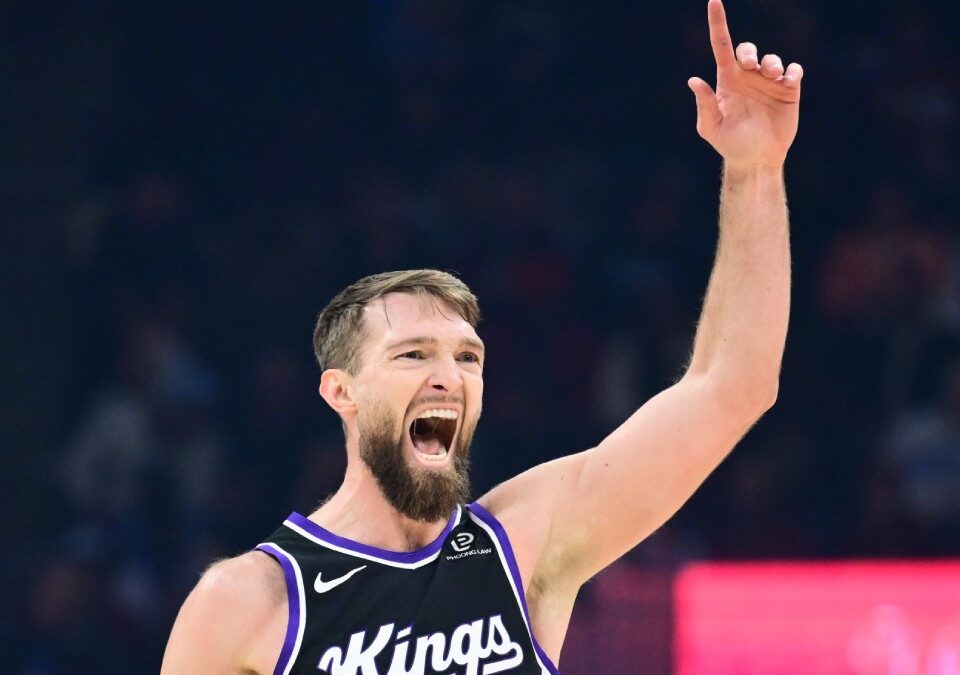 Toronto acelera por Domantas Sabonis