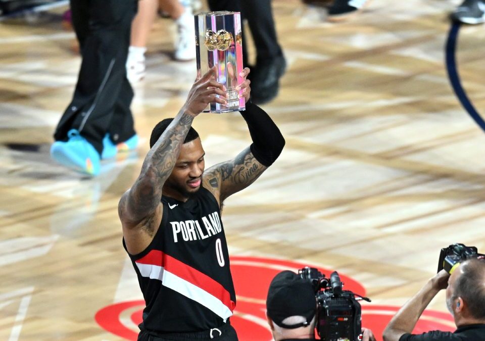 Damian Lillard, emperador del triple