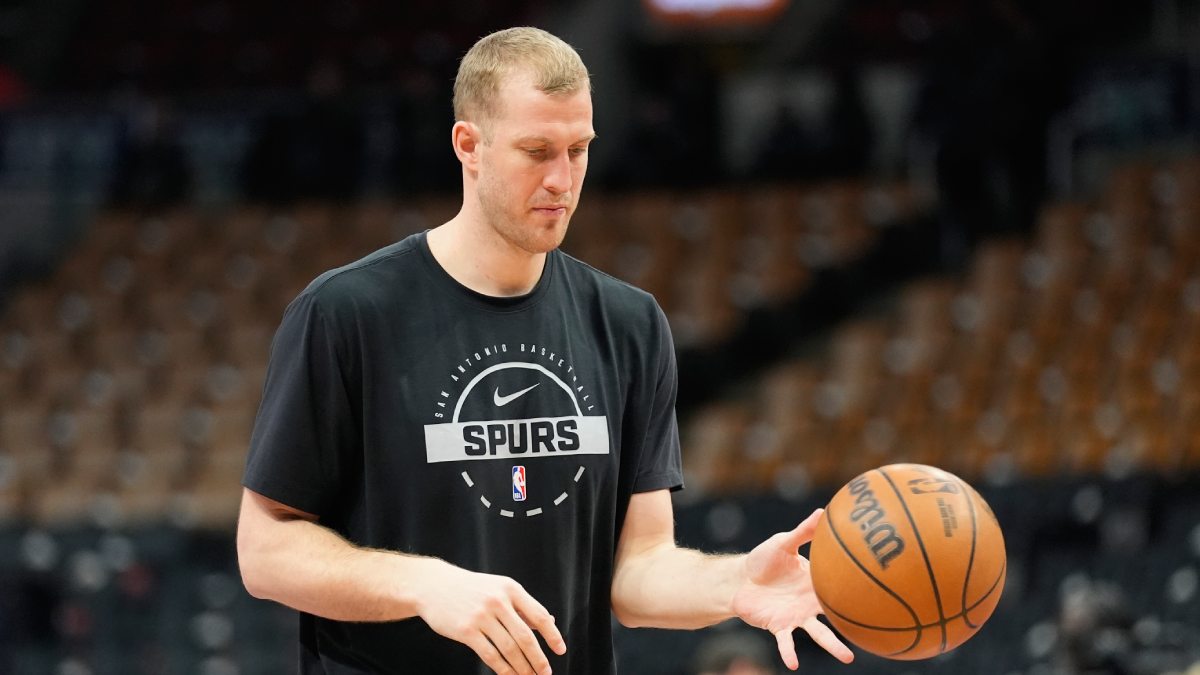 Mason Plumlee: Un veterano para los Spurs