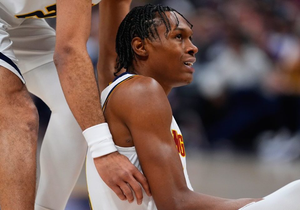 Peyton Watson pone otra zancadilla a los Denver Nuggets