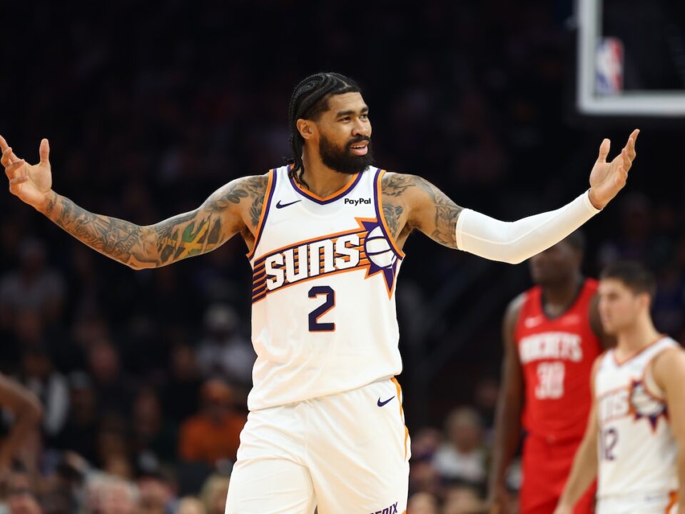 Nick Richards, traspasado a los Bucks