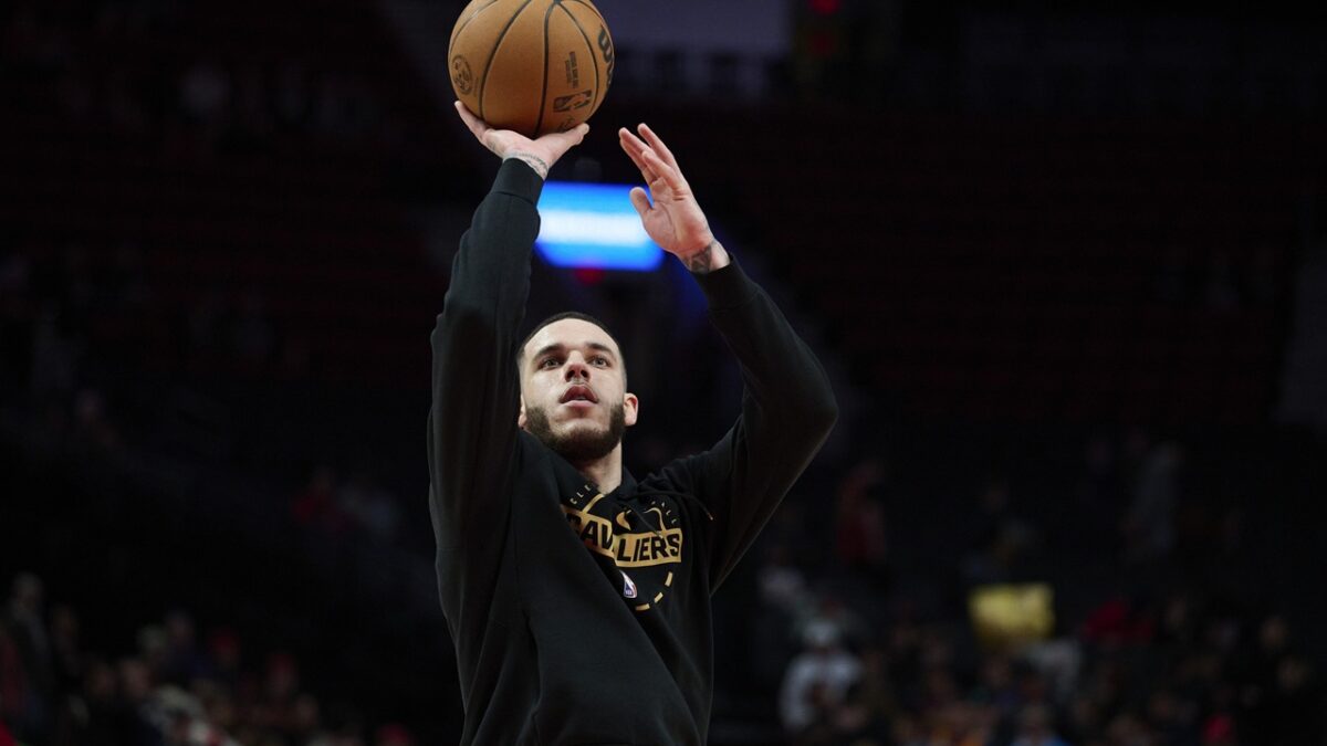 Lonzo Ball interesa a los Nuggets