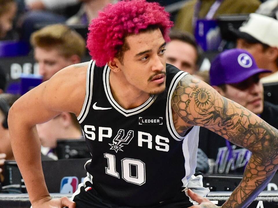 San Antonio despide a Jeremy Sochan