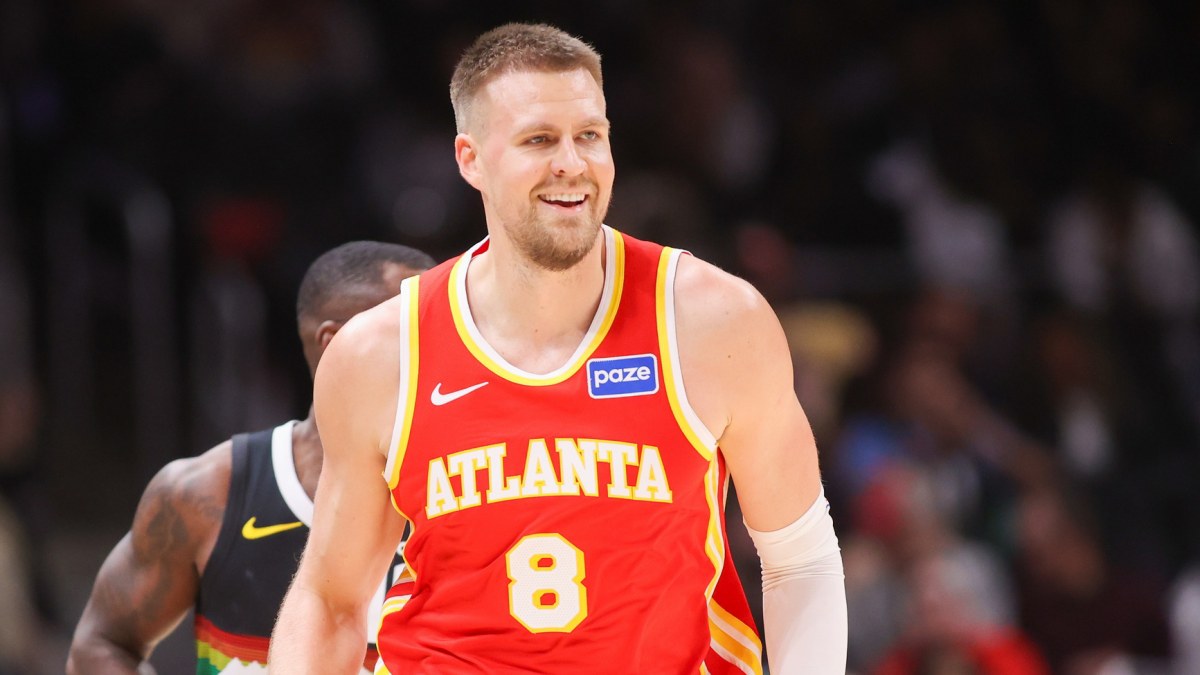 Kristaps Porzingis llega a los Warriors