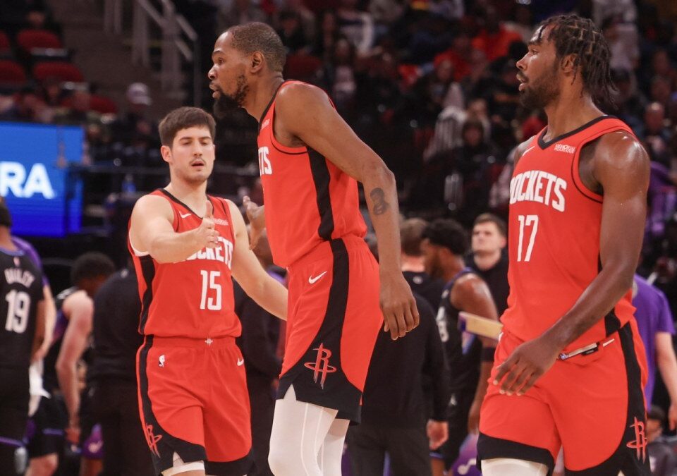 Houston toma aire en la cruda pelea del Oeste