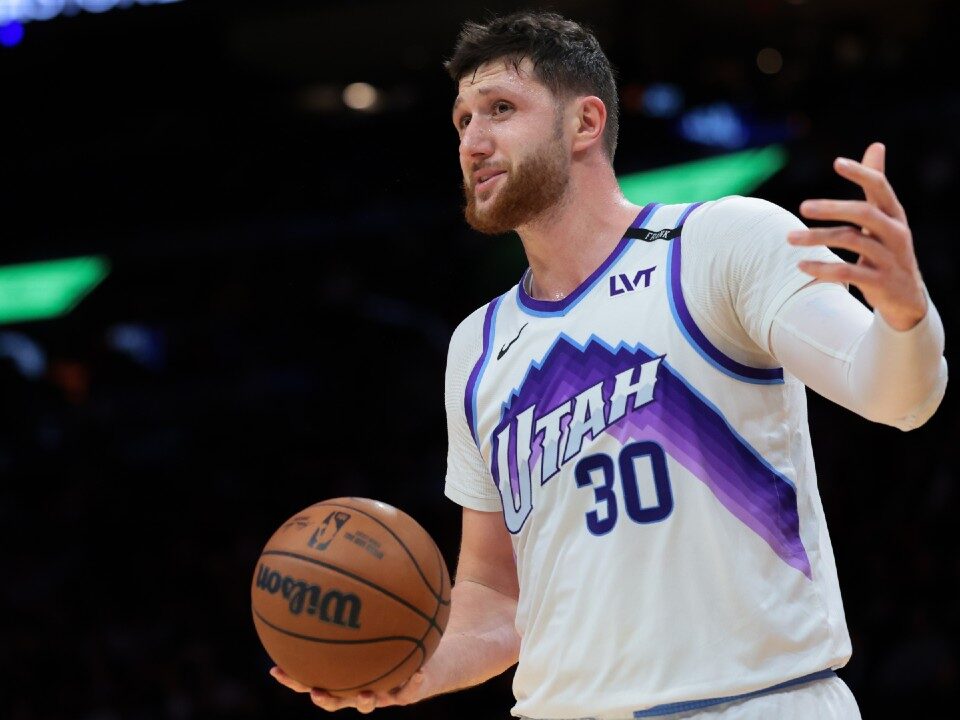 La NBA multa a los Jazz por su tanking descarado