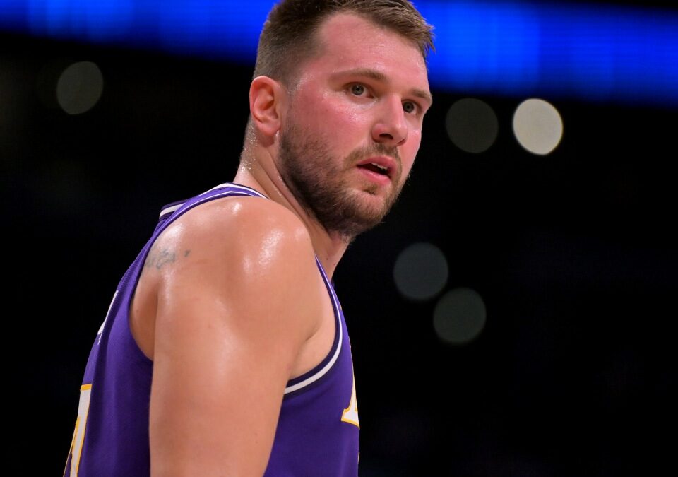 J.J. Redick avisa con Luka Doncic: «Le harán pruebas»