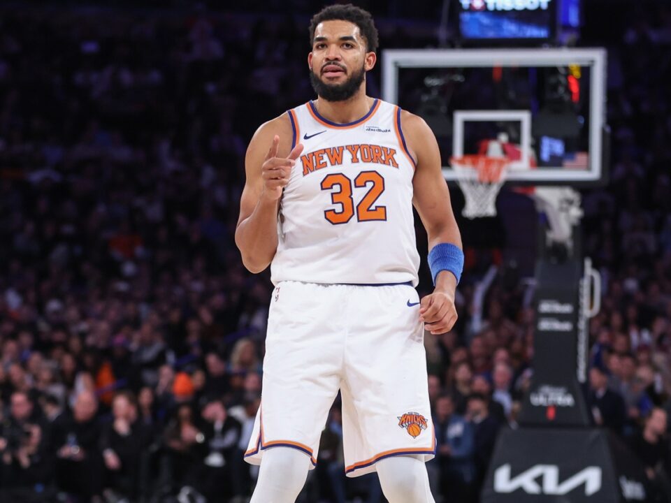 Los Knicks pierden el paso en California