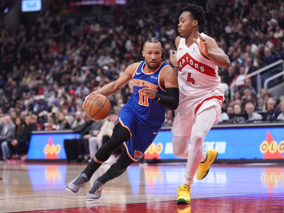 Los Knicks dominan a los Raptors