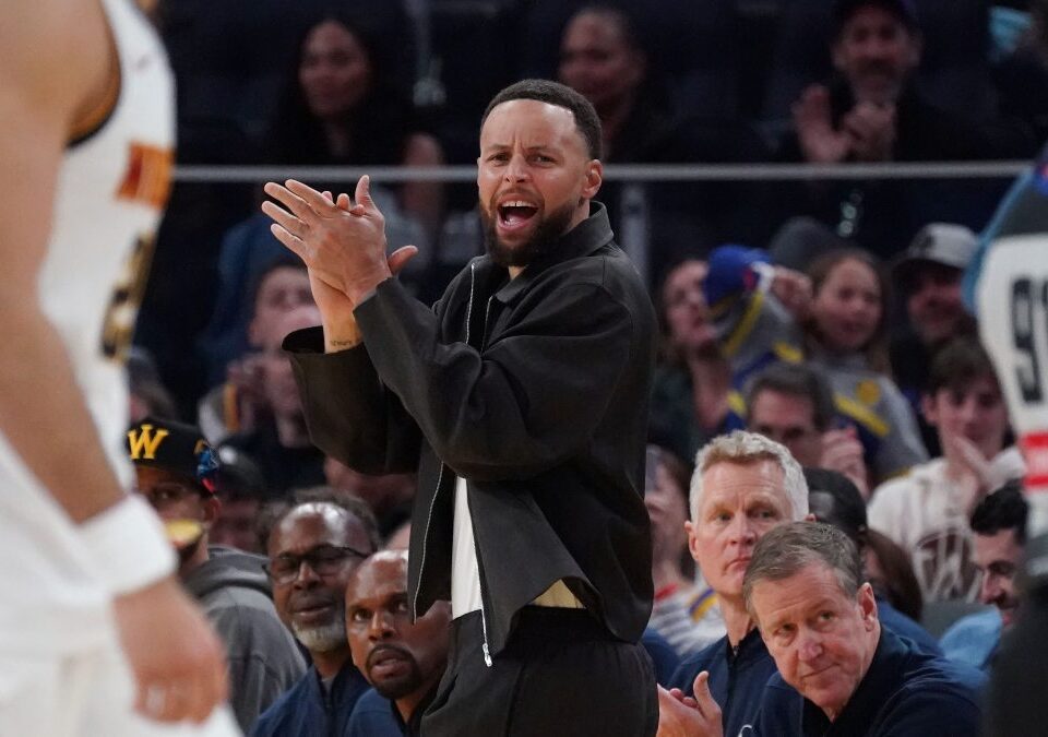 Stephen Curry sigue sin estar listo