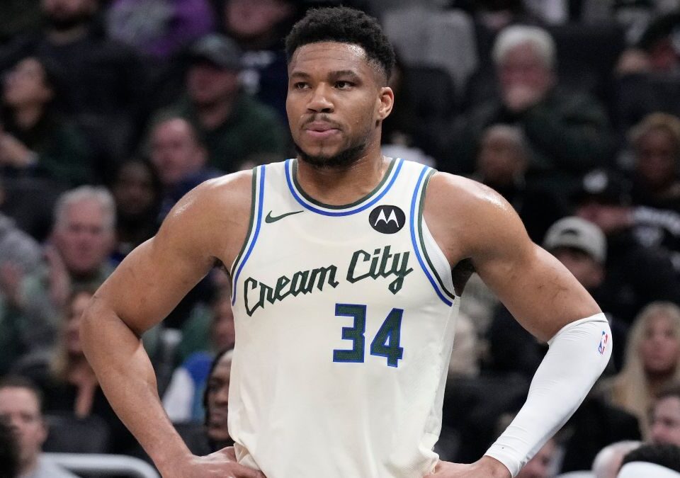 La vuelta de Giannis no cambia nada