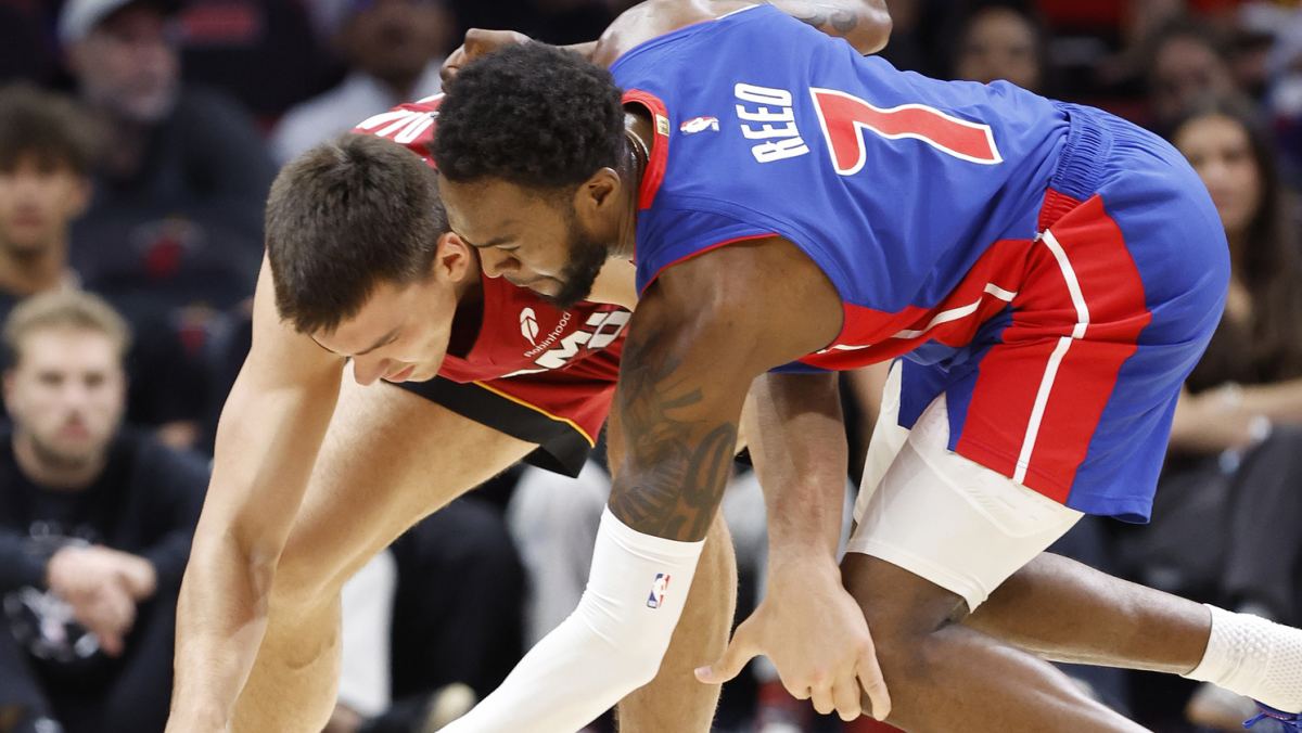 Los Pistons se caen en el peor momento
