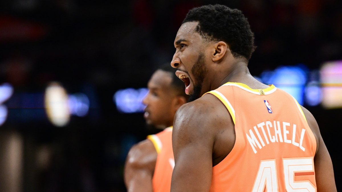 Donovan Mitchell deja tiritando a los Magic