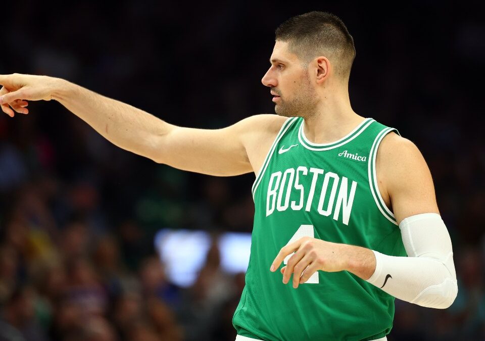 ¿Sin Vucevic hasta playoffs?