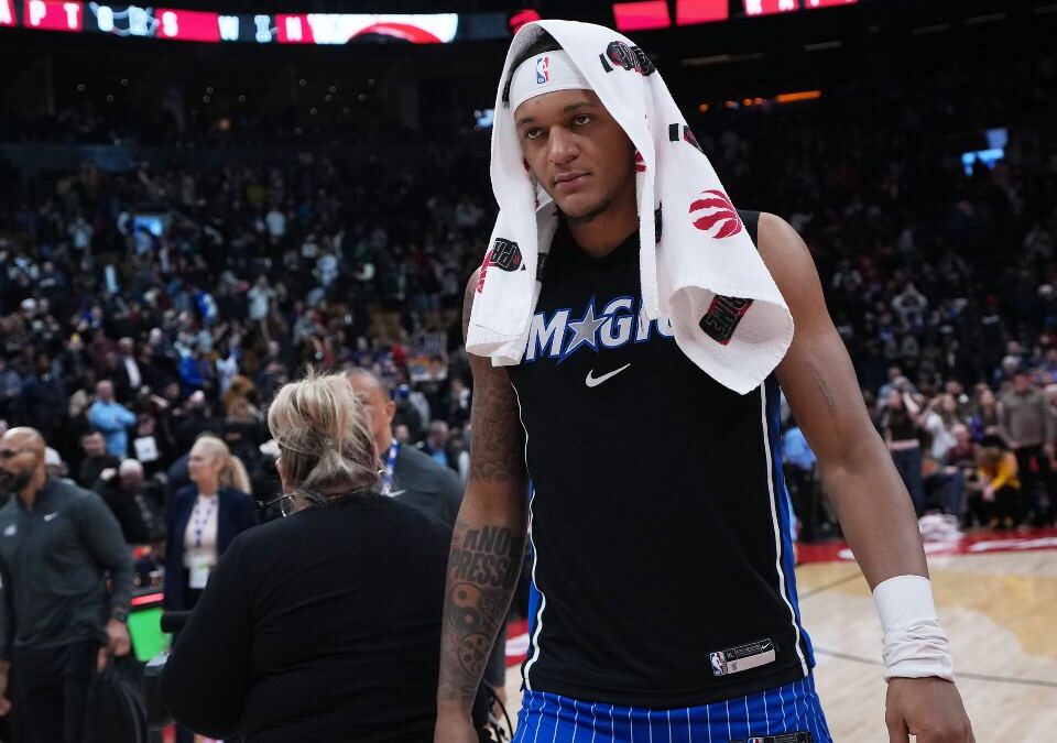 Los Magic tocan fondo en Toronto