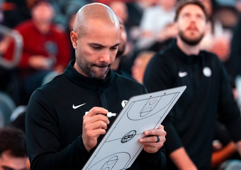 Jordi Fernández renueva con los Brooklyn Nets