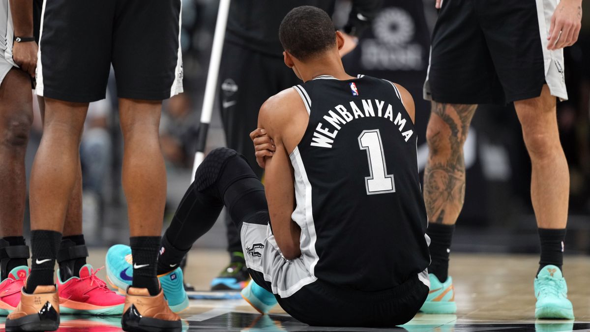 Wembanyama cae lesionado y pone en vilo a los Spurs