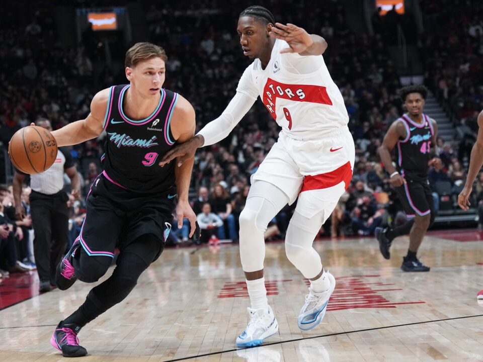 Miami Heat ejerce su opción sobre Pelle Larsson