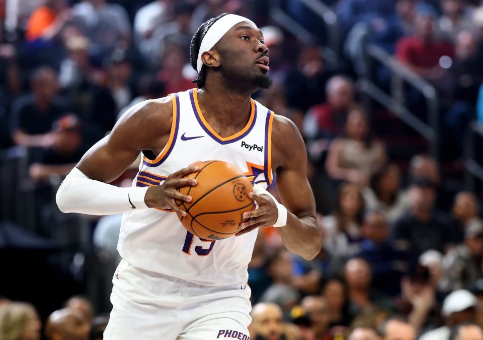 Mark Williams renueva tres años con los Suns