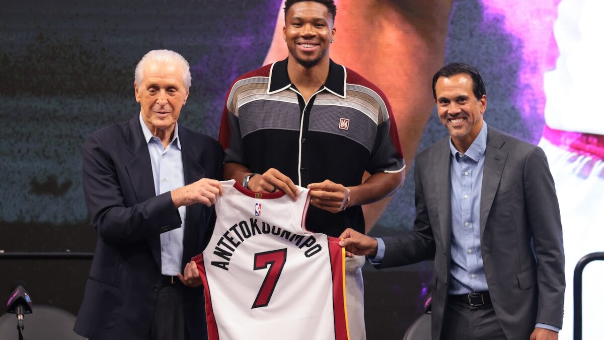 Miami Heat presenta a su nuevo dios griego
