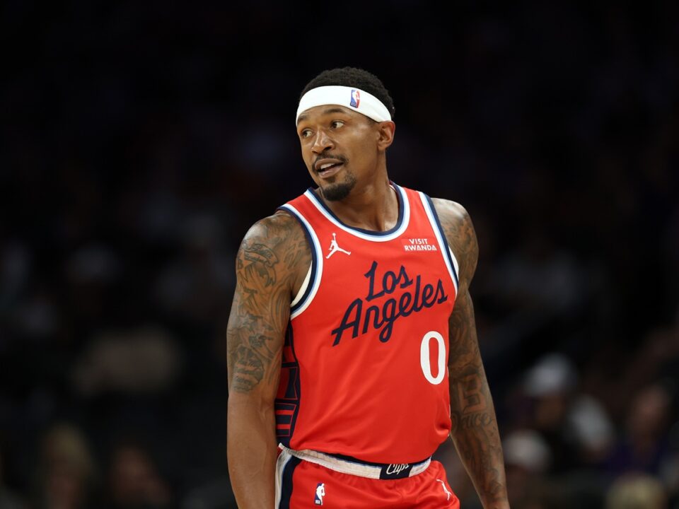 Bradley Beal se debate entre Clippers y Heat