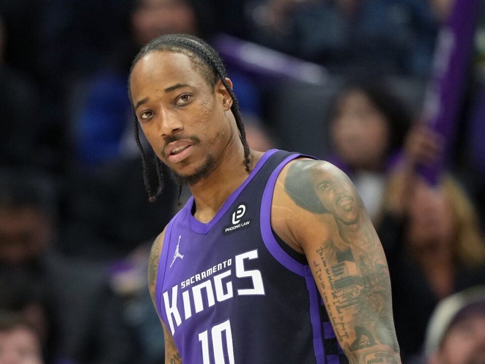 DeMar DeRozan acuerda un año con los Nuggets