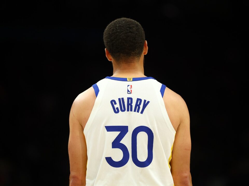 Stephen Curry se retirará como un Warrior