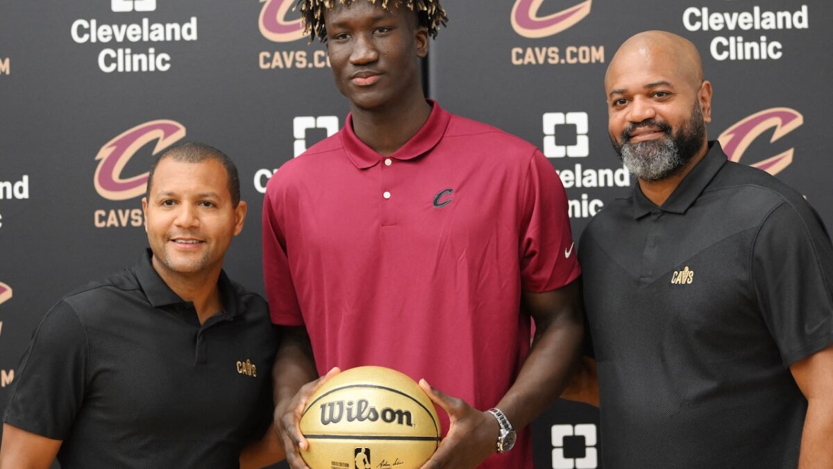 Los Cavaliers firman a Khalifa Diop