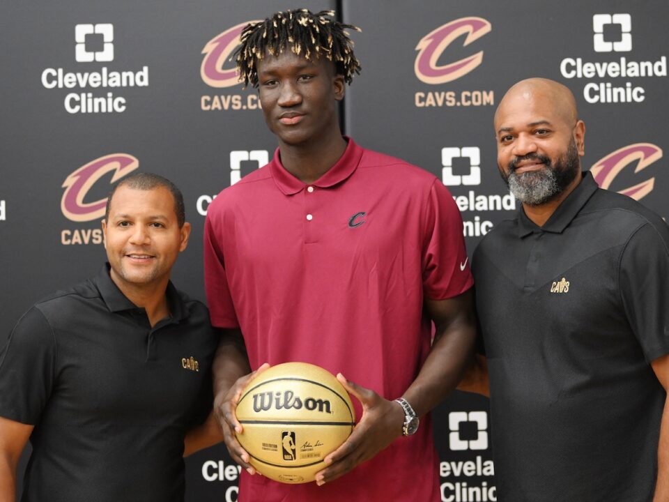 Los Cavaliers firman a Khalifa Diop