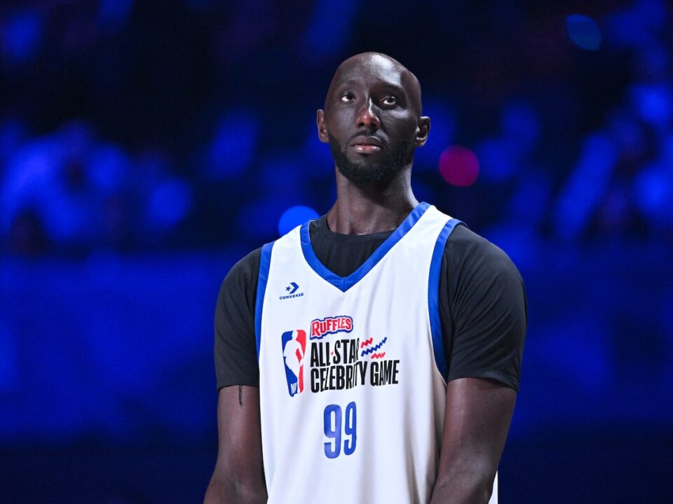 Los Sixers firman a Tacko Fall
