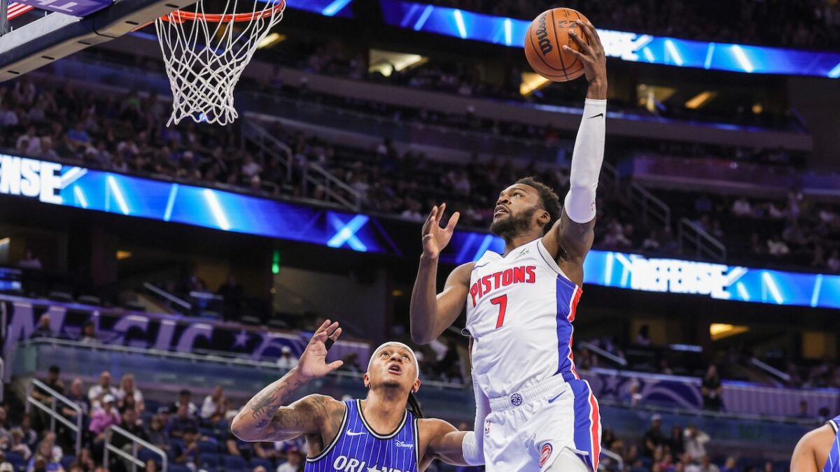 Los Pistons garantizan el contrato de Paul Reed
