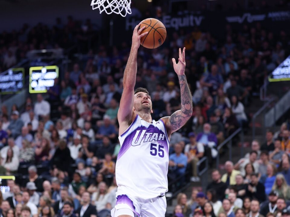 Los Knicks despiden a John Konchar