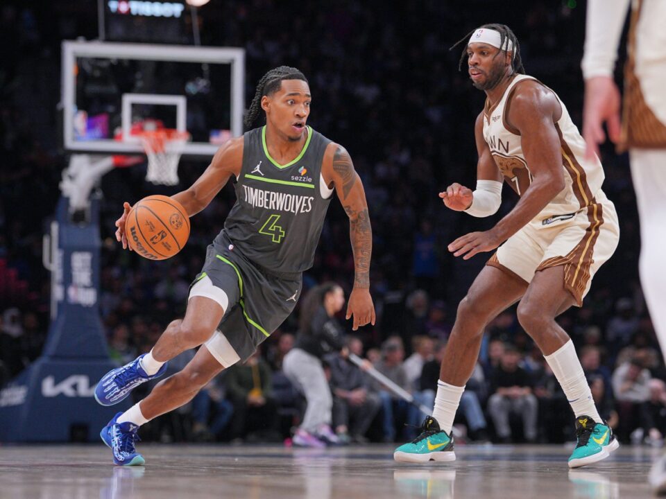 Buddy Hield vuelve a hacer las maletas