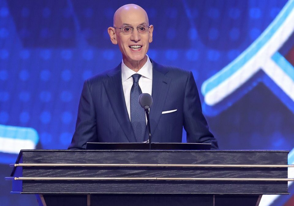Adam Silver se pronuncia sobre la sanción a los Clippers