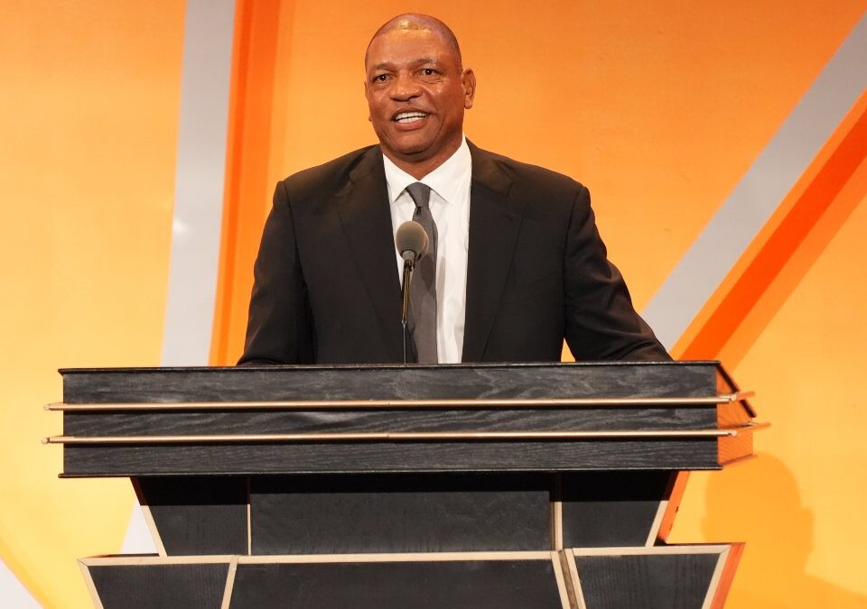 Doc Rivers confirma su retirada de los banquillos