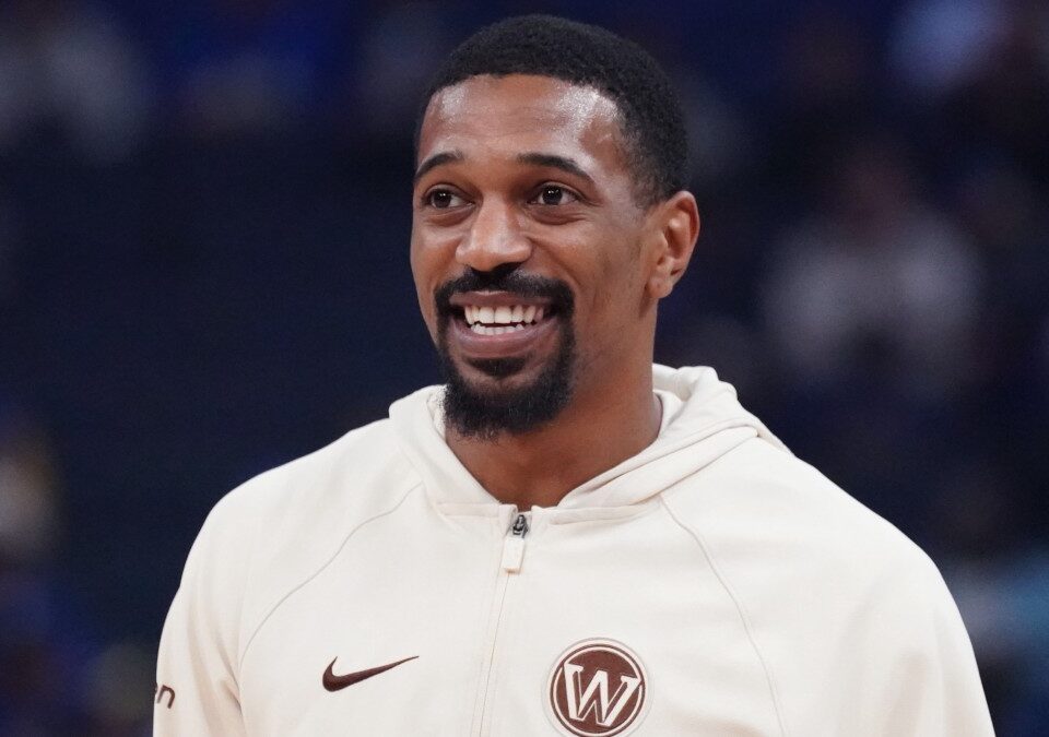 De'Anthony Melton, calentando antes de un partido de los Warriors.