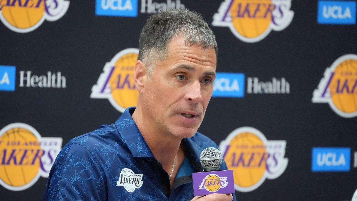 Pelinka, agradecido con LeBron por su etapa en los Lakers